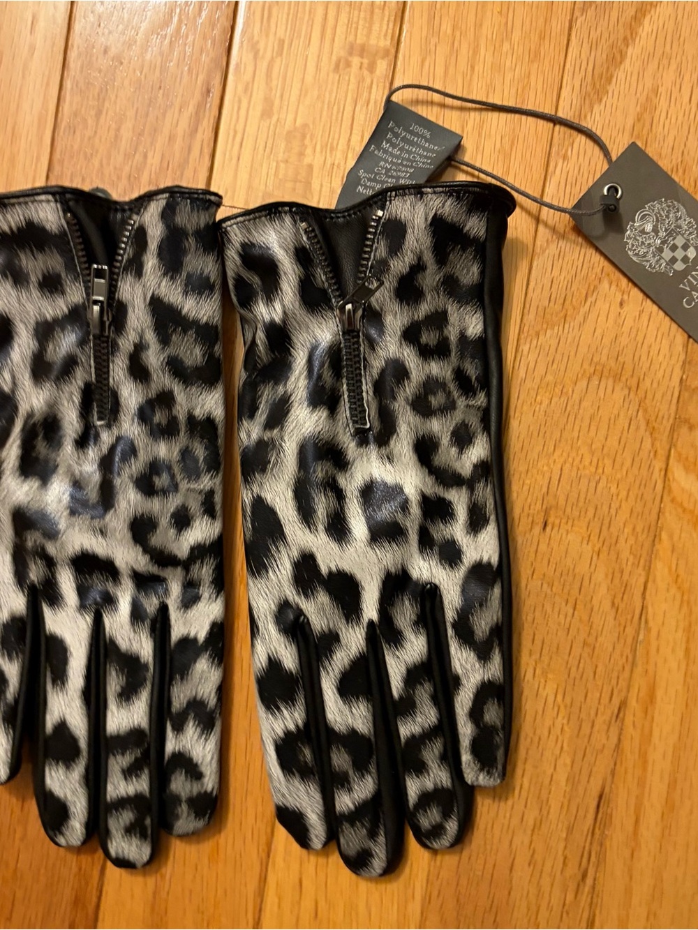 Vince Camuto Black & White Leopard Print Leather Gloves
